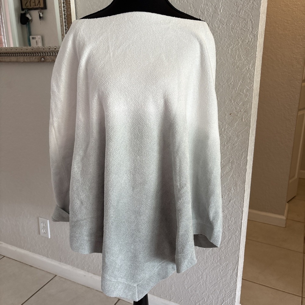 Barefoot Dreams Cozy Chic Ultra Lite Ocean Breeze Poncho Hombre OS Plus Soft - Picture 4 of 6